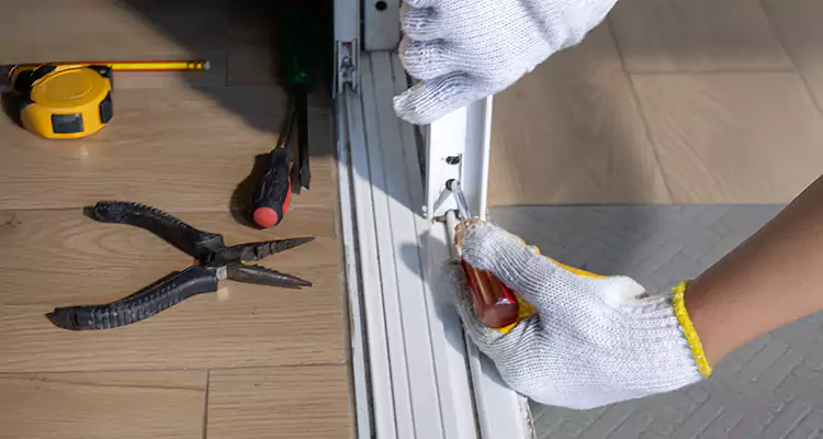 Screen Door Wheel Replacement in Sunset, FL